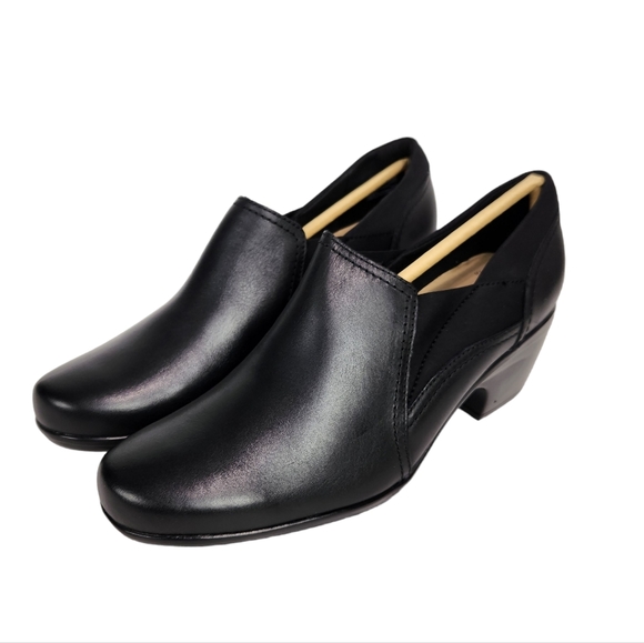 Clarks Shoes - Clarks Collection NWT Emily Amelia Black Leather Block Heel Loafers Size 9